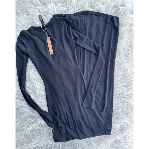 Skims Soft Lounge Long Sleeve Slit Dress Onyx Size XXS - Picture 9 of 11